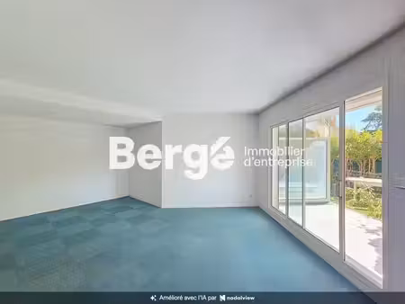 location bureaux cannes 06400 204m²