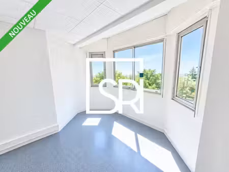 location bureaux clermont ferrand 63000 126m²
