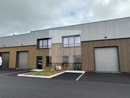 location local d’activités 234m²