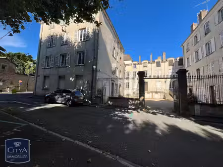 location local professionnel 57m² macon 71000