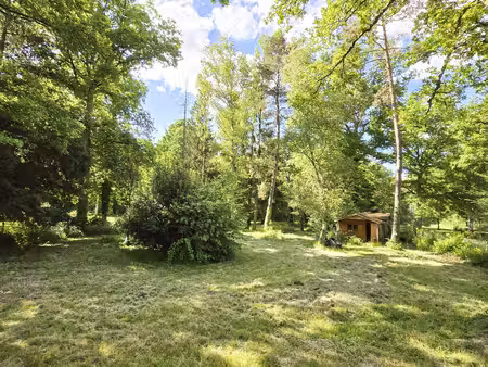 maison de campagne idyllique avec piscine et grand jardin