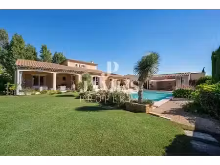 maison de prestige de 141 m2 en vente paradou  provence-alpes-côte d'azur