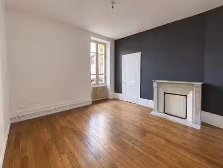 location appartement 1 pièce 28m² beaune 21200