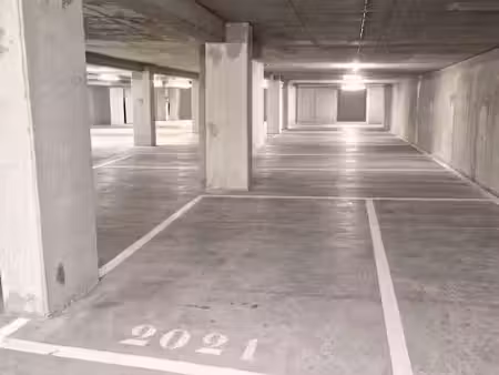 location parking 13 m² à mantes-la-jolie (78200)  70 €
