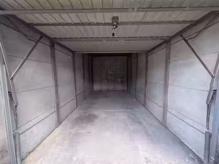 location parking 14 m² à bordeaux (33000)  110 €