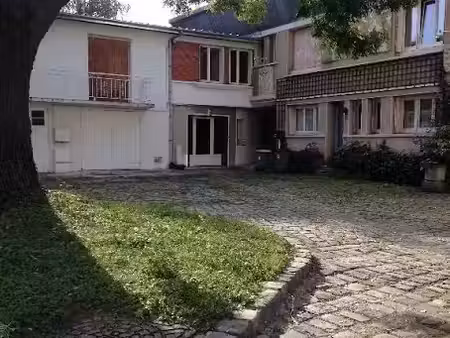 location maison 3 pièces 48.97 m² à massy (91300)  821 €