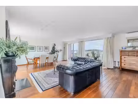 appartement te koop in lanaken met 3 slaapkamers