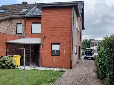 huis te koop in geel met 4 slaapkamers