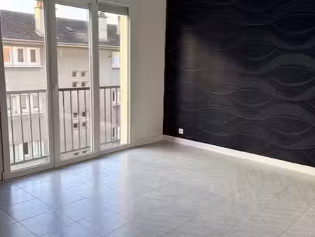 location appartement 2 pièces 42m² troyes 10000