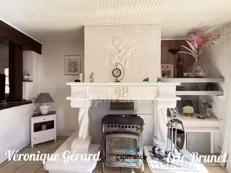 maison de village en pierre de 126 m² plus un studio de 37 m² pour une surface habitable t