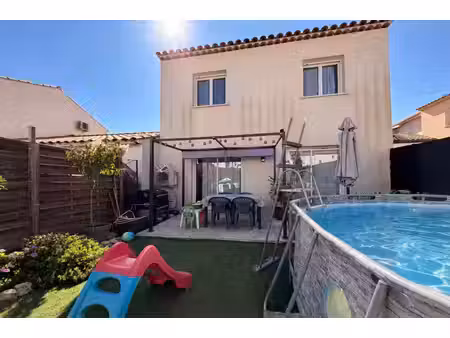 à vendre – maison récente 3 chambres avec garage et extérieur –