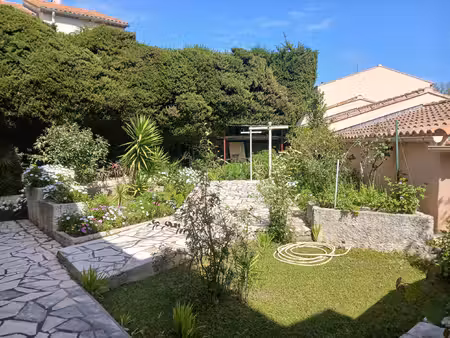 la garde - maison 6 pièces avec double garage et dépendances