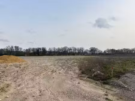 vente terrain 1497m² à 1500m²