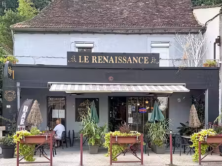 fonds de commerce bar-brasserie avec licence iv  terrasse et logement