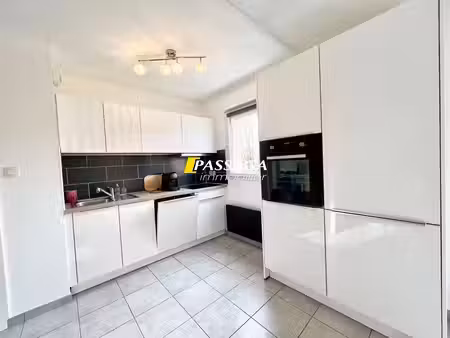location appartement 2 pièces 49m2 onet-le-château 12850 - 585 € - surface privée
