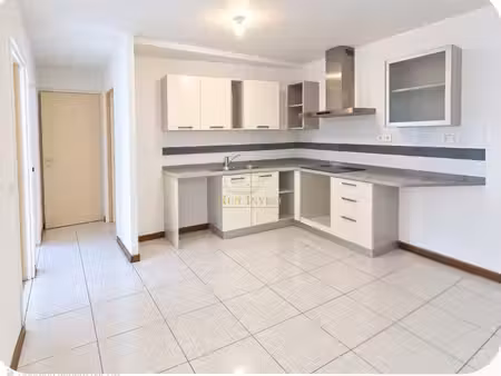 location appartement 3 pièces 60m² ste marie 97438