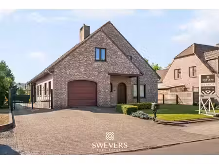 huis te koop in beringen met 4 slaapkamers