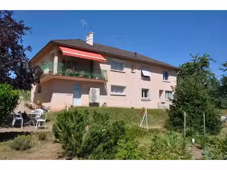 beau pavillon avec 4 chambres  2 garages et terrain de 4170 m2