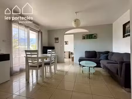 appartement t2 meublé 48 m² - bas de sainte-clotilde - libre