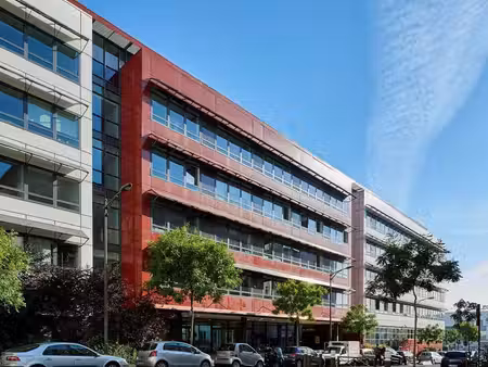 location local professionnel 1 108m²