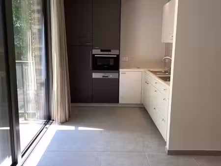 appartement te koop in brasschaat met 1 slaapkamer