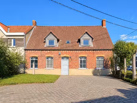 huis te koop in zwevegem met 3 slaapkamers