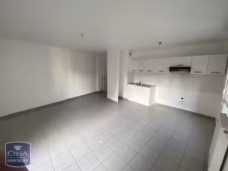 location appartement 3 pièces 59m² aubervilliers 93300