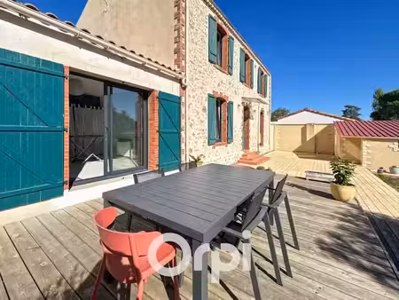vente maison 5 pièces 174.8 m² à rives de l'yon (85310)  349 841 €