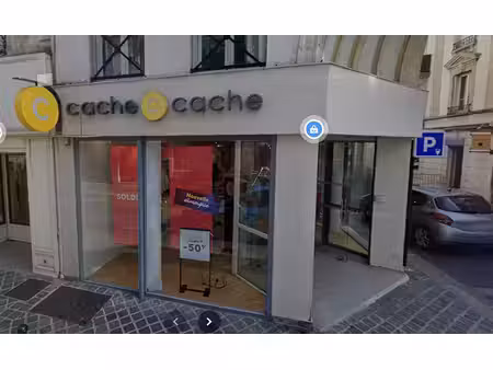 location local commercial