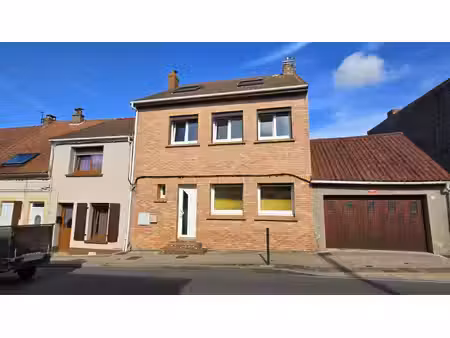 réf 4026 - gros volumes  maison hyper lumineuse en centre vi