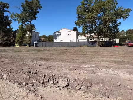 vente terrain 600 m² léognan (33850)