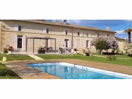 maison de 10 pièces de luxe en vente à saint-émilion  france