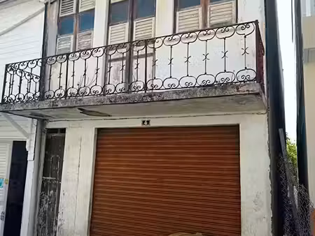 vente locaux professionnels 4 pièces 85 m² à le francois (97240)  72 000 €