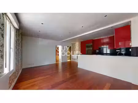 appartement 2 pièces - proche les lilas - à 6 min à pied du métro ligne 11 - 1 cave