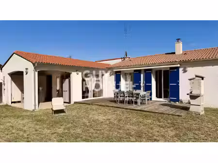 maison à vendre de 4 pièces de 139.67 m²