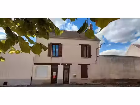 vente ferme 5 pièces 176 m² à nemours (77140)  108 700 €