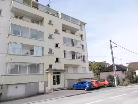 vente : lons-le-saunier (39 jura)  à vendre appartement type 3 de 75.74 m² avec loggia  gr