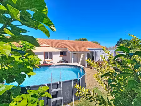 maison biscarrosse 4 chambres et garage sur 705m² de terrain.