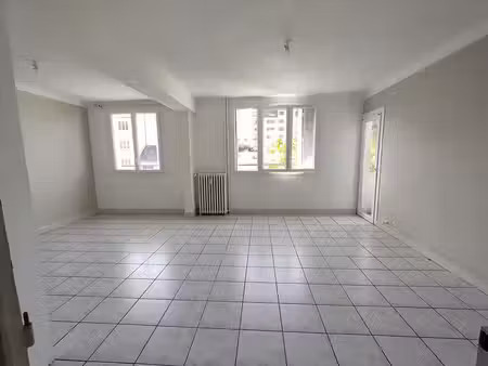 vente appartement 4 pièces 88m2 rodez 12000 - 150000 € - surface privée