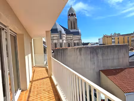 location appartement 2 pièces 52m² les sables d olonne 85100