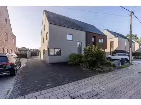 huis te koop in geel met 2 slaapkamers