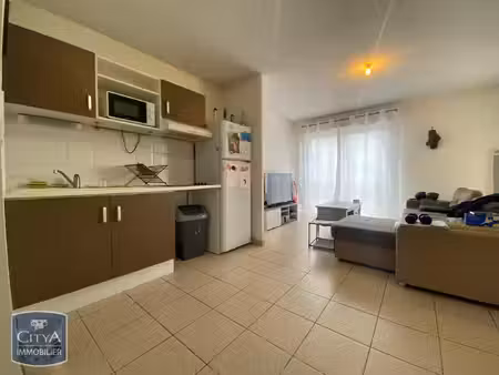 location appartement 3 pièces 53m² sorgues 84700