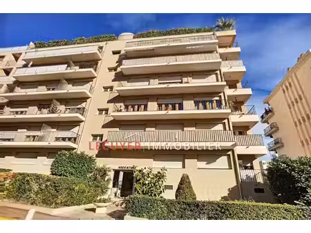 location appartement 4 pièces 94m² le cannet 06110