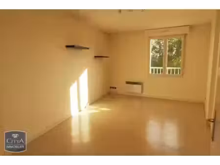 location appartement 2 pièces 45m² poitiers 86000