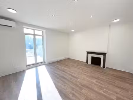 location local professionnel 98m² agen 47000