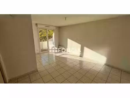 le passage  bel appartement t2 loué avec balcon et parking