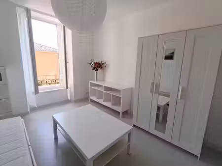 location appartement 1 pièce 25.45 m² à aurillac (15000)  350 €