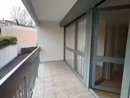 location appartement 2 pièces 55 m² à aurillac (15000)  590 €