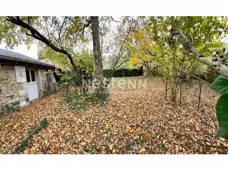 a vendre - terrain constructible hors lotissement au calme secteur lac de maine
