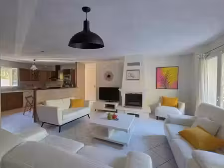 vente maison 5 pièces 122 m² à marcillac (33860)  224 500 €